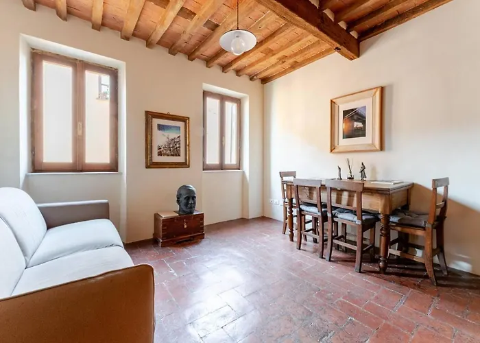 100m From The Duomo - The Living Gallery * פיאטרה סנטה